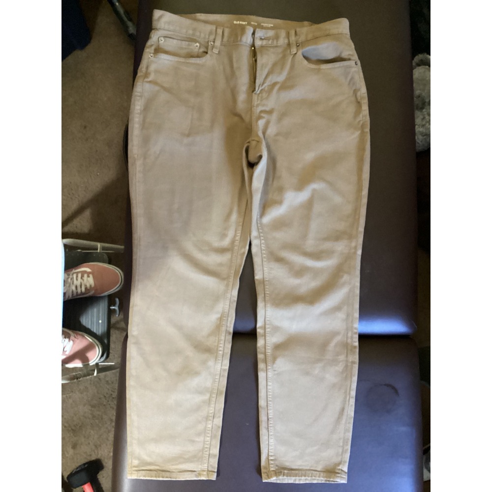 Old Navy Mens Athletic Taper Built-In Flex Khaki Pants 38x32 Tan Chino